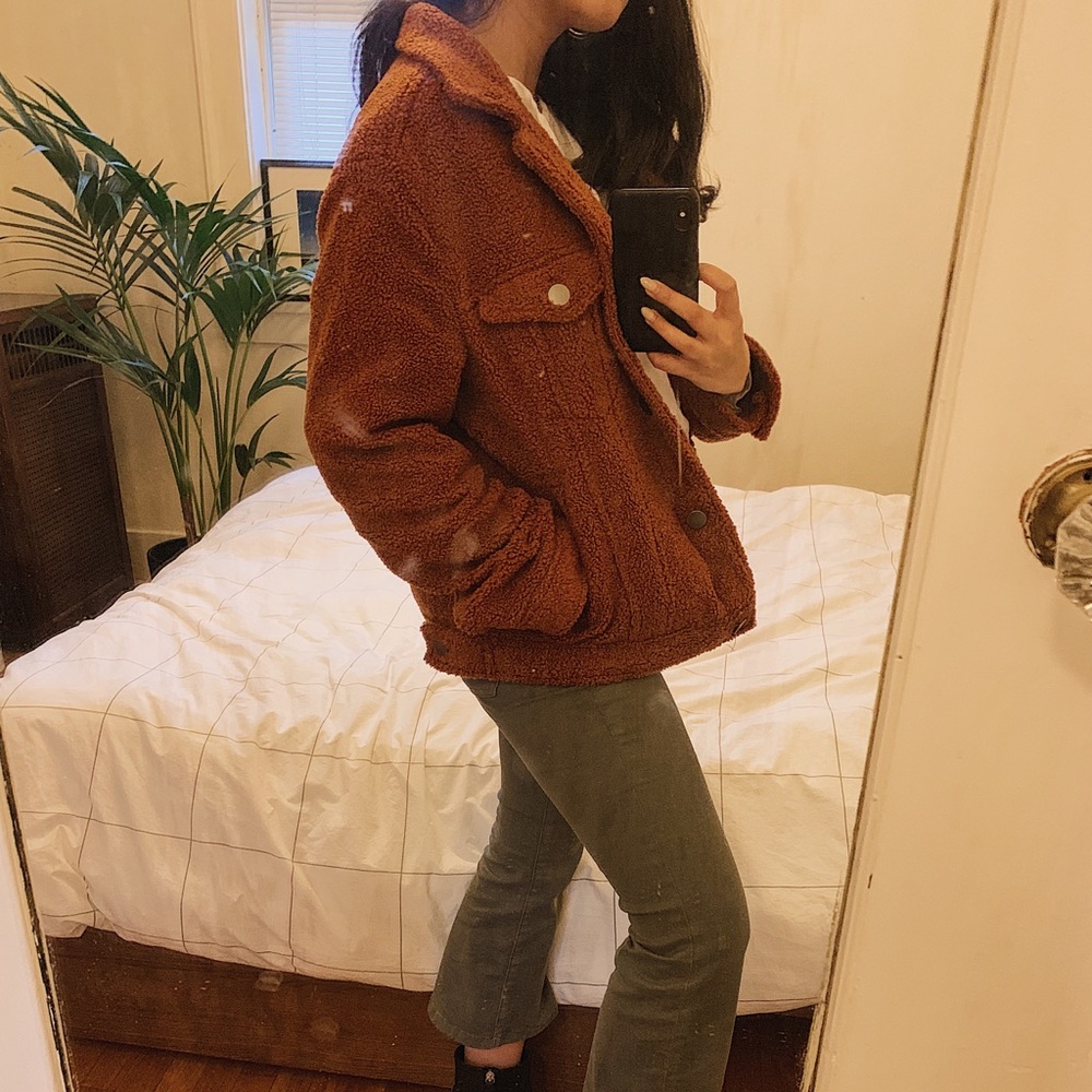 BP Teddy Crop Jacket